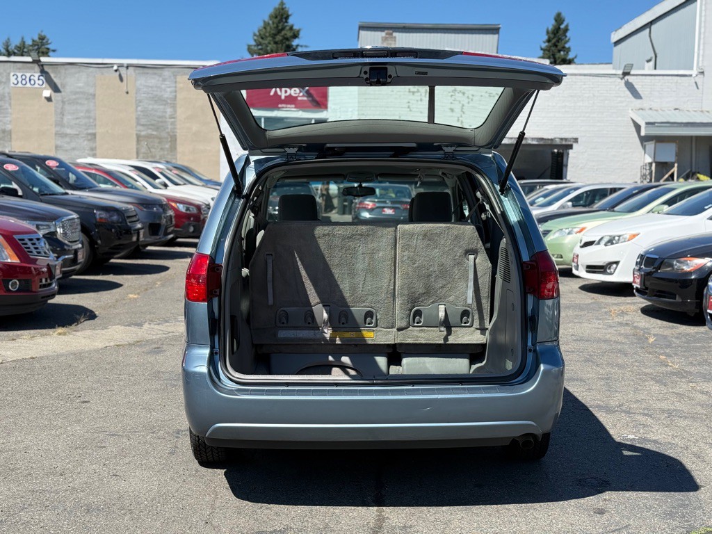 2005 Toyota Sienna Image 7