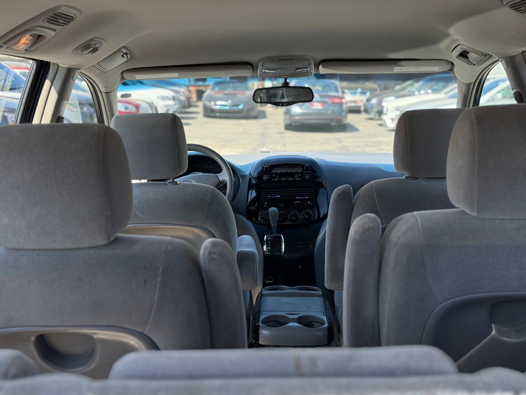 2005 Toyota Sienna Image 8