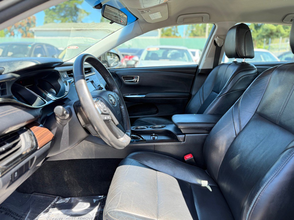 2013 Toyota Avalon Image 9