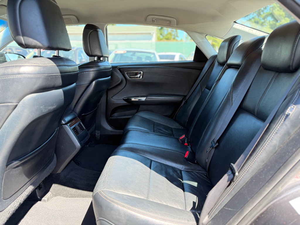 2013 Toyota Avalon Image 13
