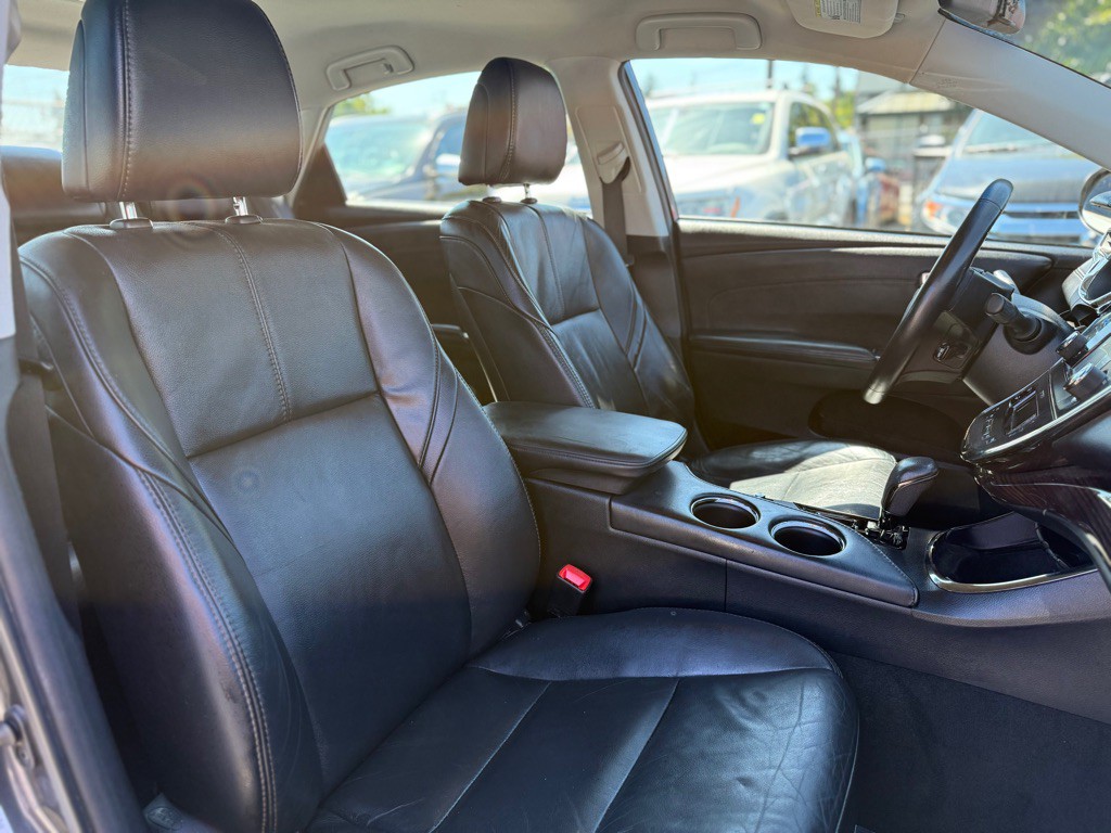 2013 Toyota Avalon Image 17