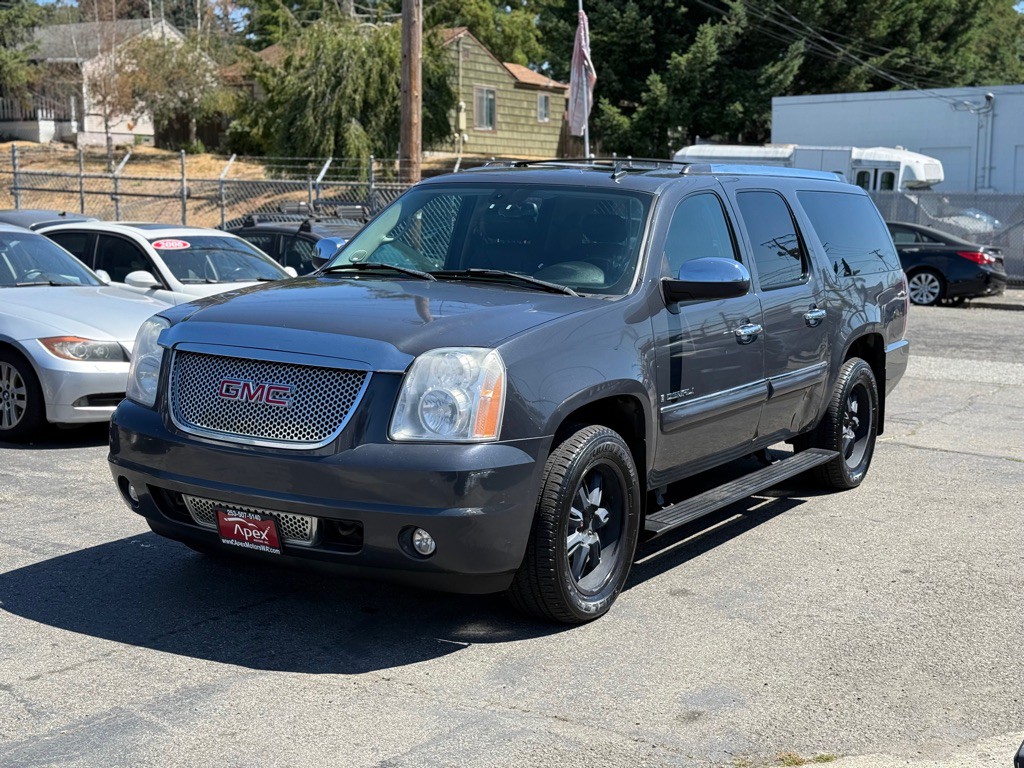 2008 GMC Yukon Image 1