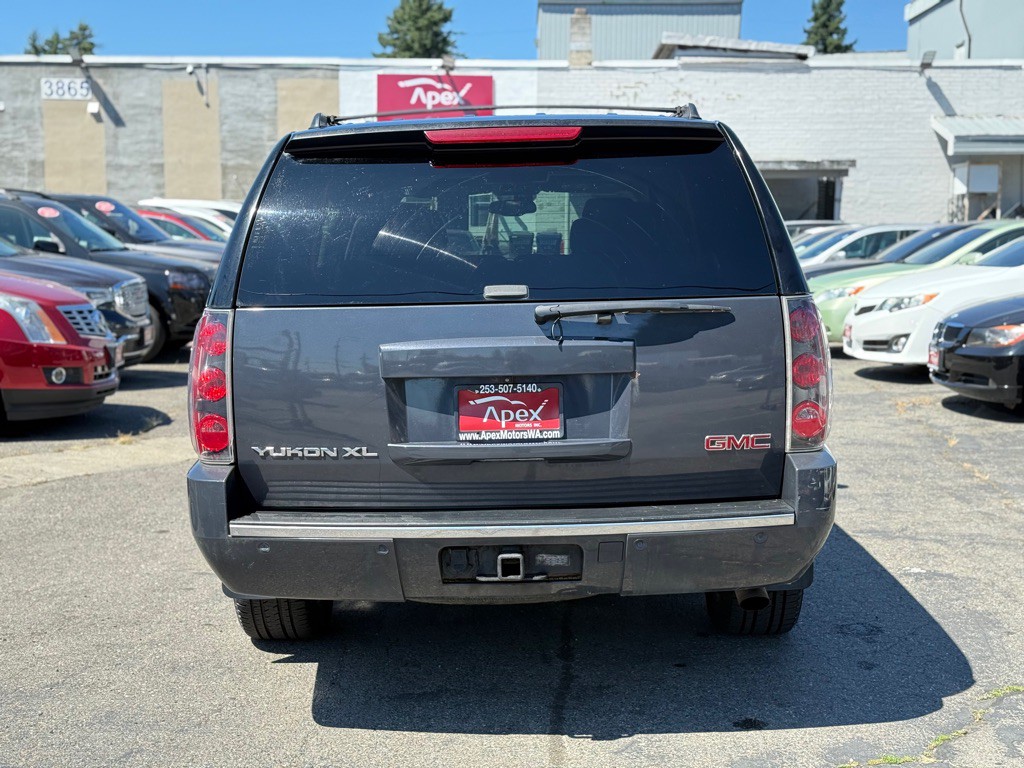 2008 GMC Yukon Image 6
