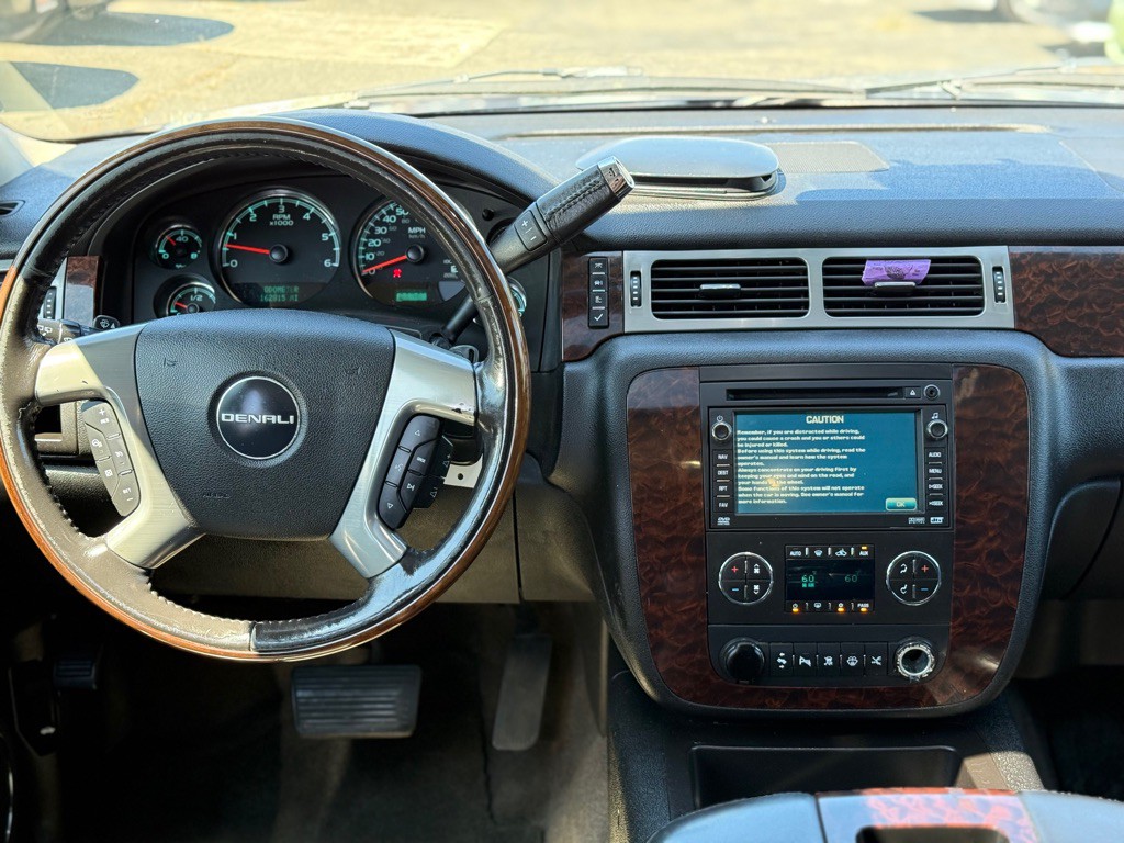 2008 GMC Yukon Image 15