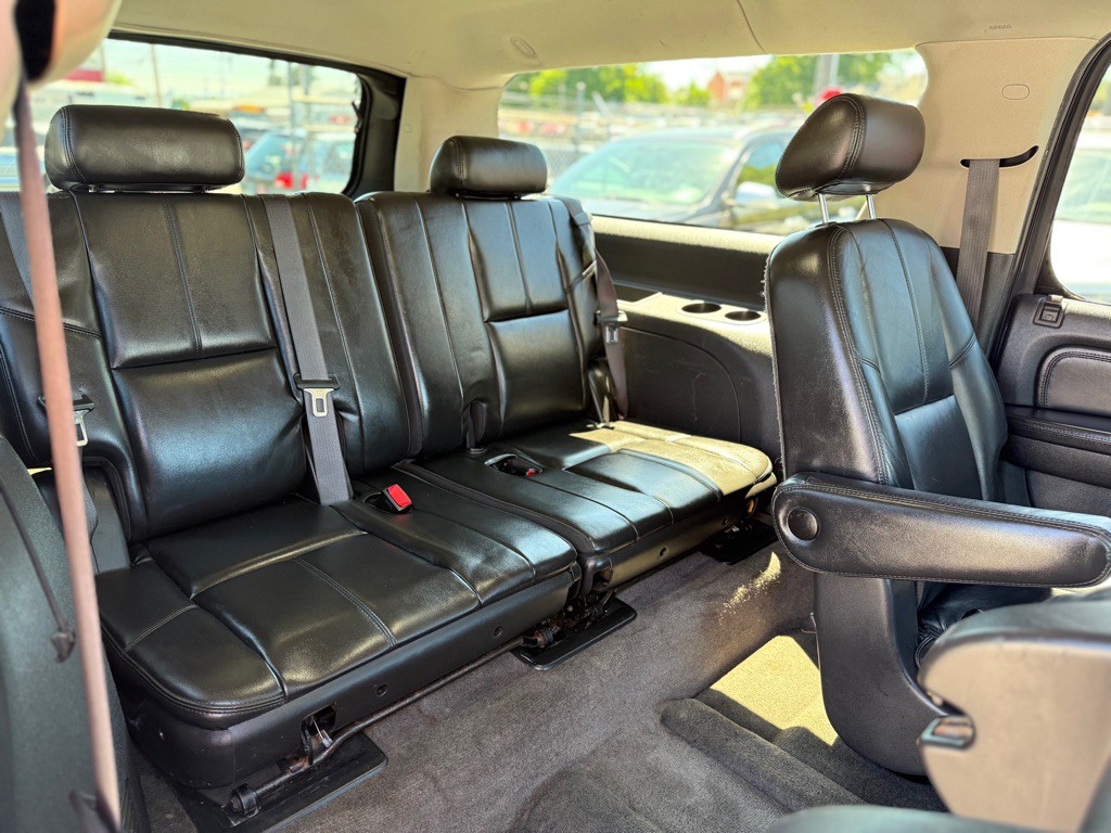 2008 GMC Yukon Image 21