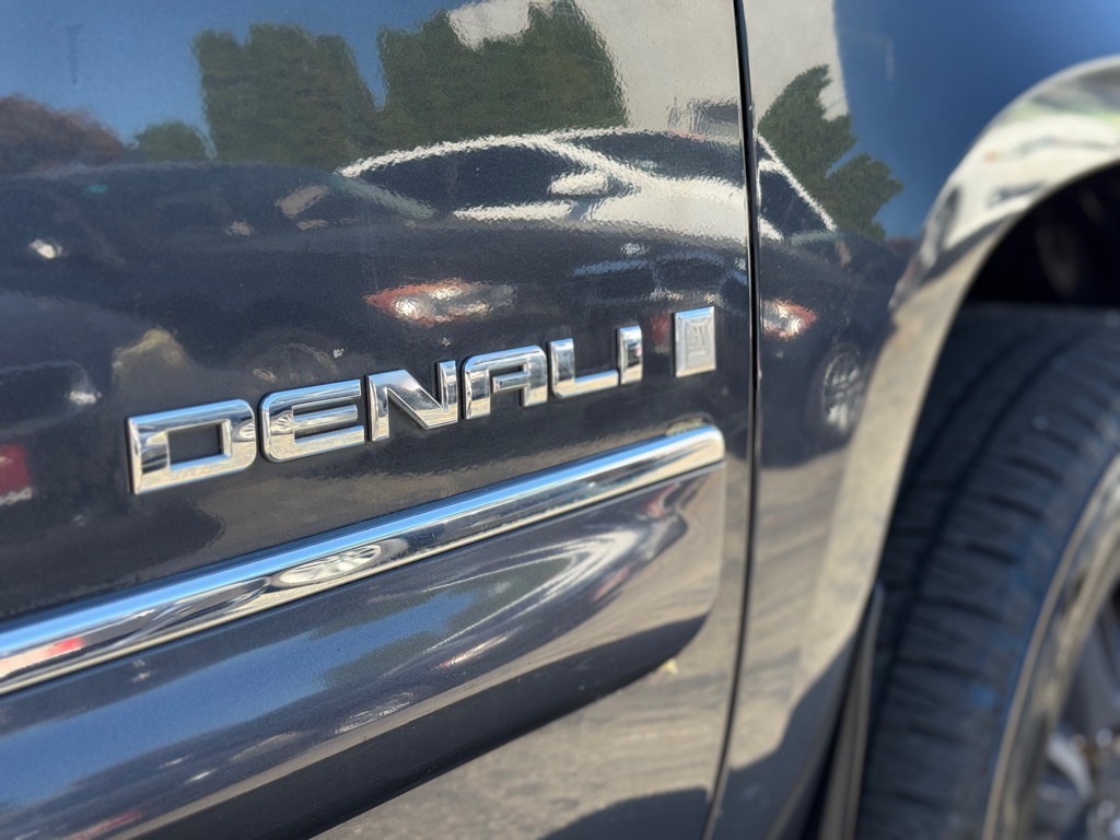 2008 GMC Yukon Image 23