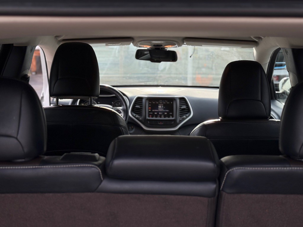 2014 Jeep Cherokee Image 8