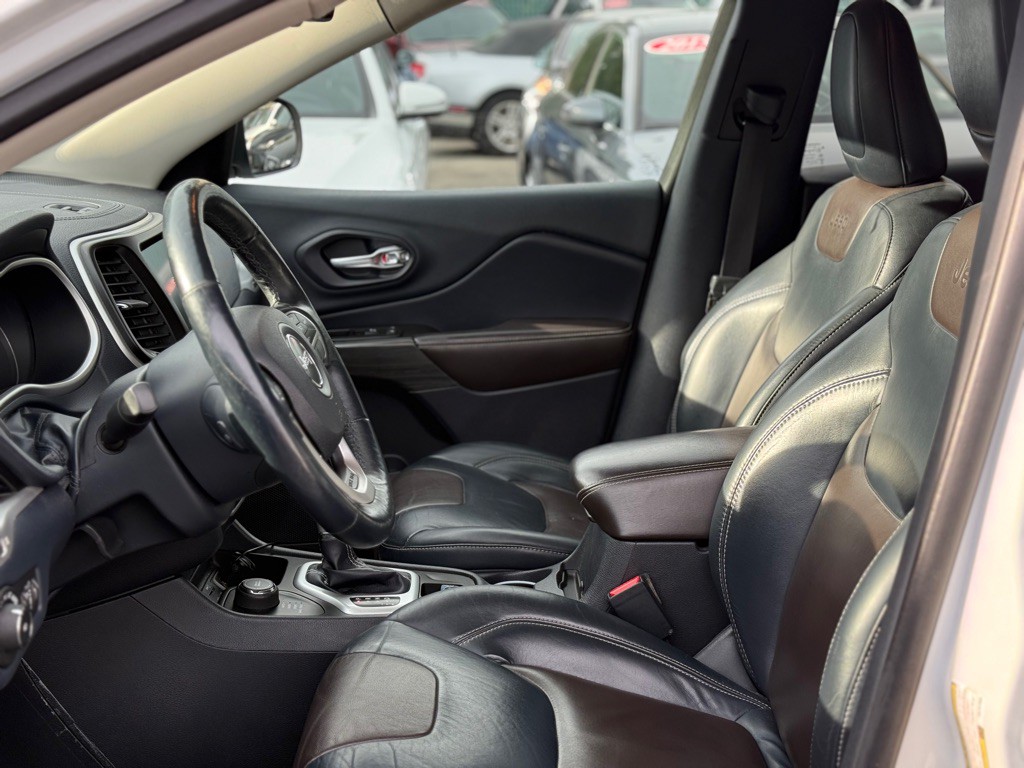 2014 Jeep Cherokee Image 10