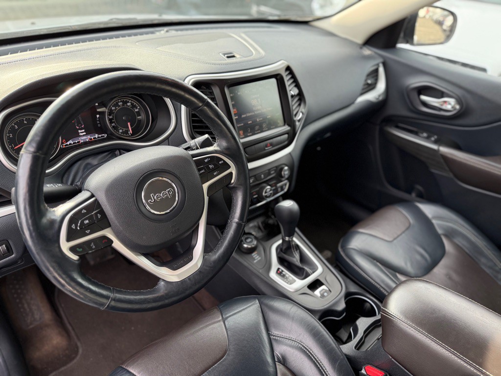 2014 Jeep Cherokee Image 11