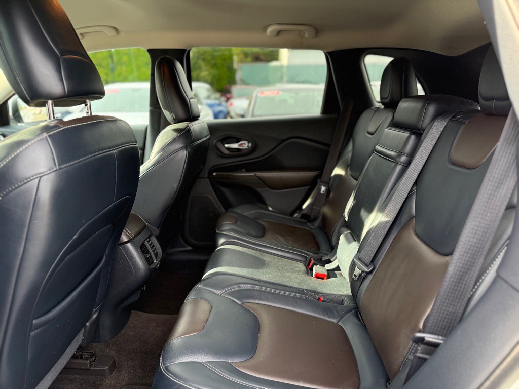 2014 Jeep Cherokee Image 12