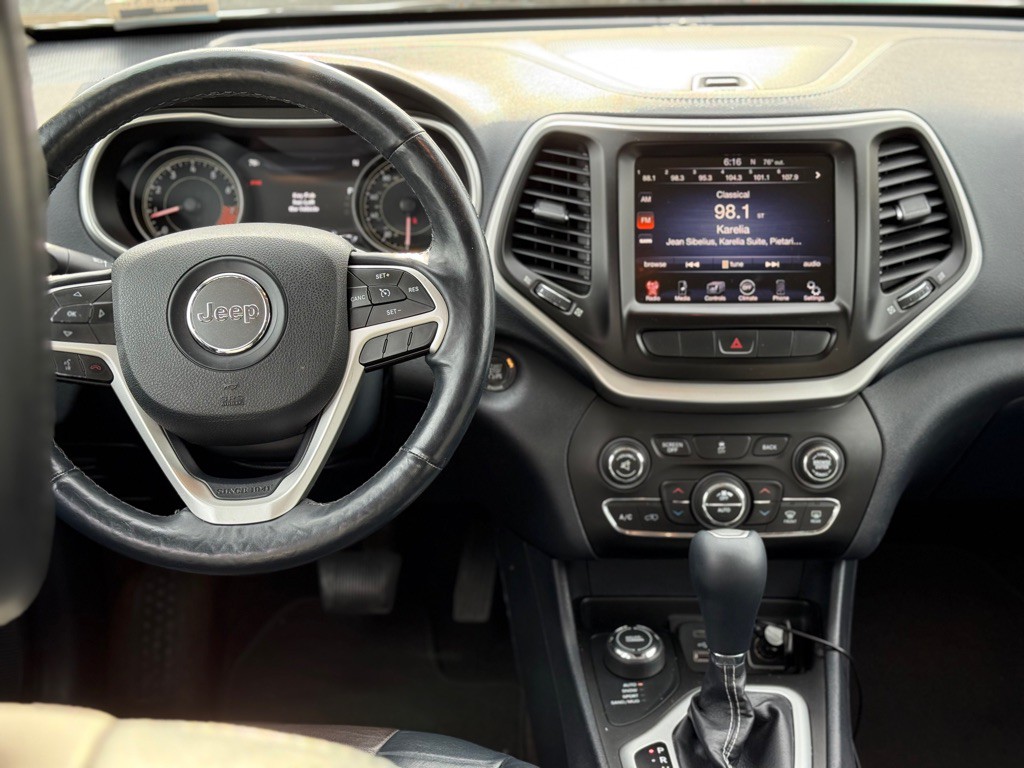 2014 Jeep Cherokee Image 14
