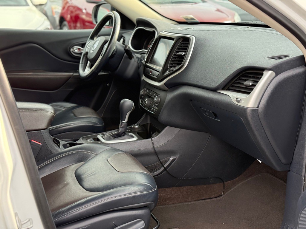 2014 Jeep Cherokee Image 15