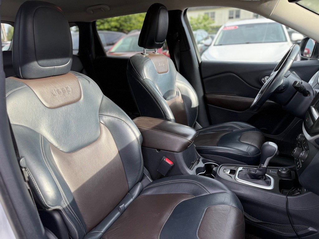 2014 Jeep Cherokee Image 16