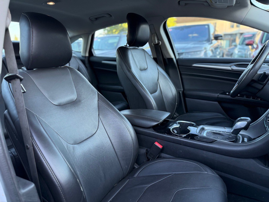 2014 Ford Fusion Image 15