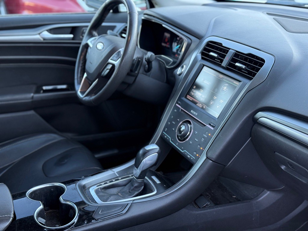 2014 Ford Fusion Image 16