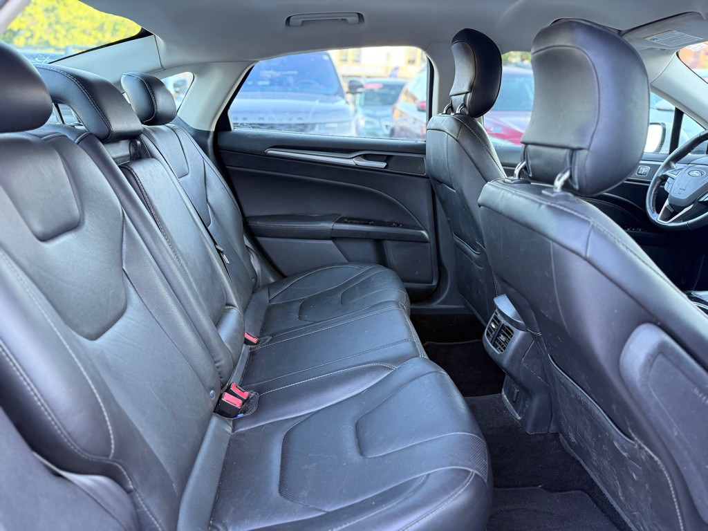 2014 Ford Fusion Image 18