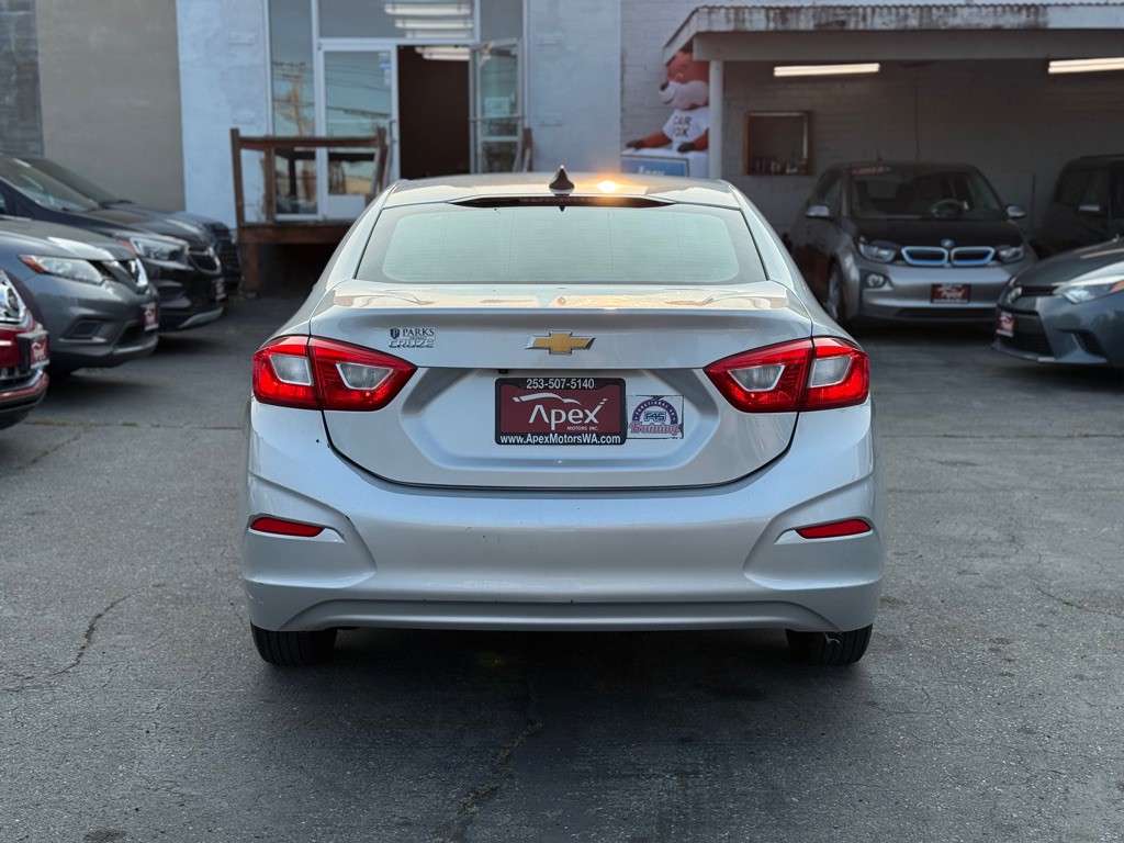 2017 Chevrolet Cruze Image 6