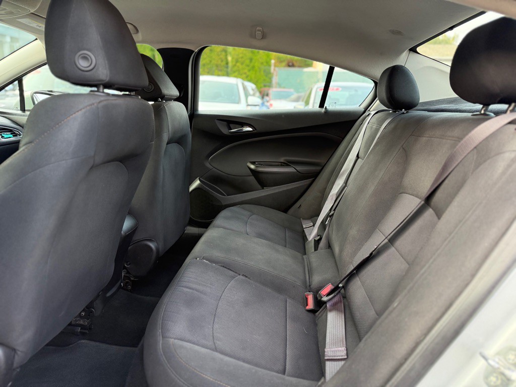 2017 Chevrolet Cruze Image 11