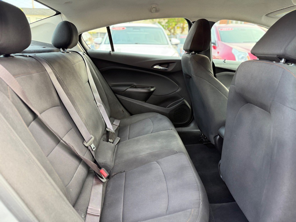2017 Chevrolet Cruze Image 18