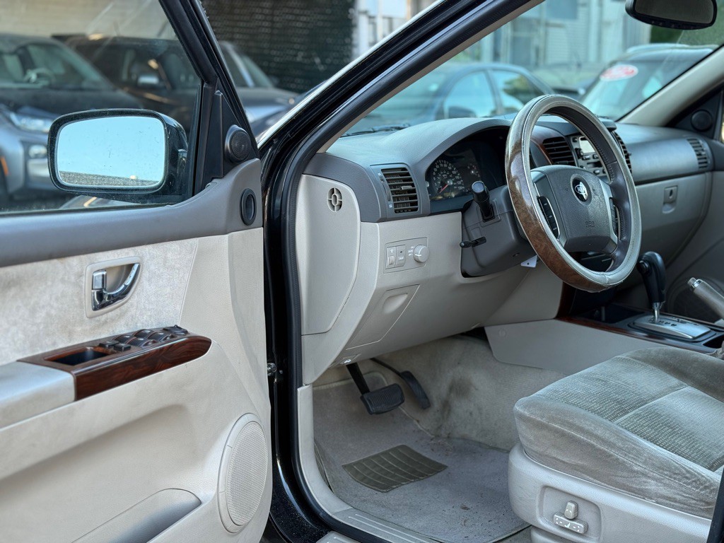2005 Kia Sorento Image 8