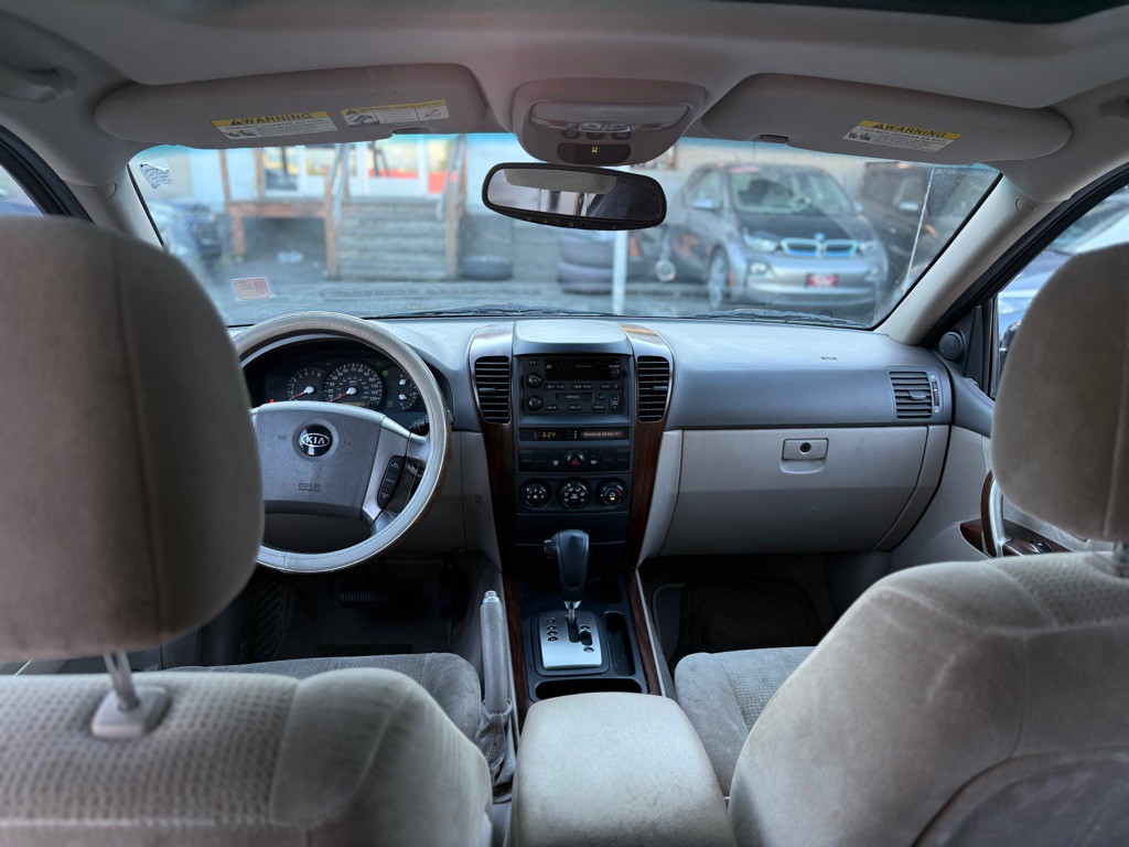 2005 Kia Sorento Image 12
