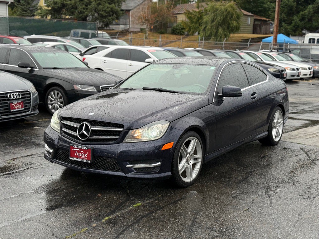 2013 Mercedes-Benz C-Class Image 1