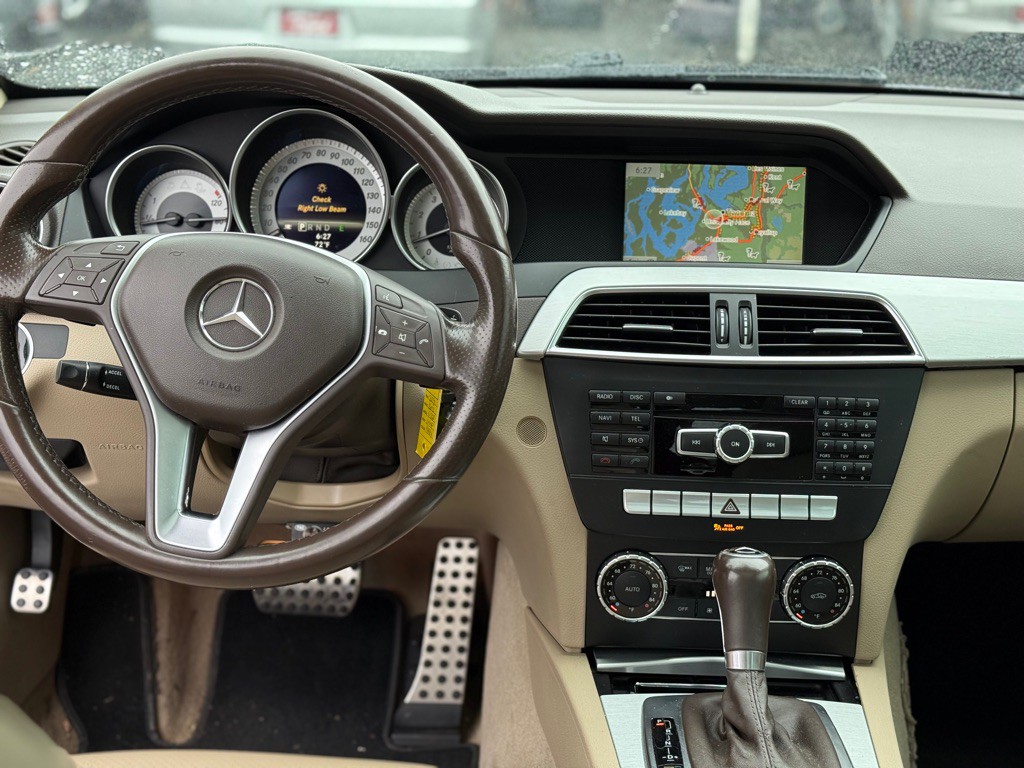 2013 Mercedes-Benz C-Class Image 13
