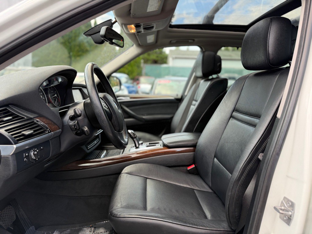 2012 BMW X5 Image 10