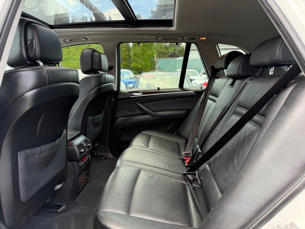 2012 BMW X5 Image 12