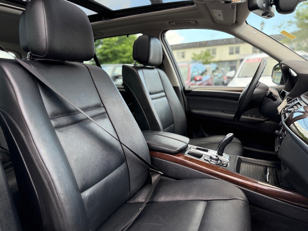 2012 BMW X5 Image 16