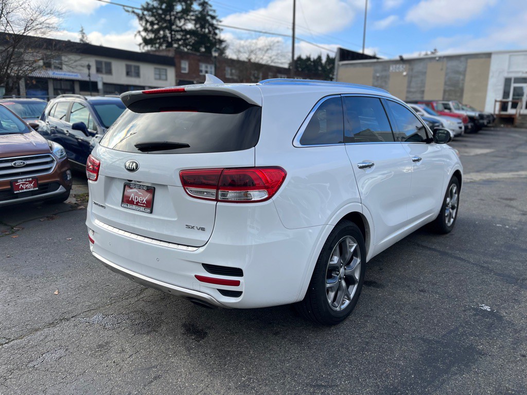 2017 Kia Sorento Image 4