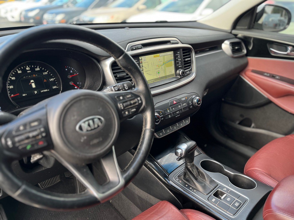 2017 Kia Sorento Image 11