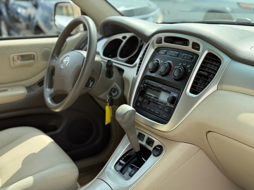 2005 Toyota Highlander Image 17