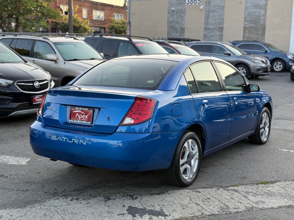 2004 Saturn ION Image 4