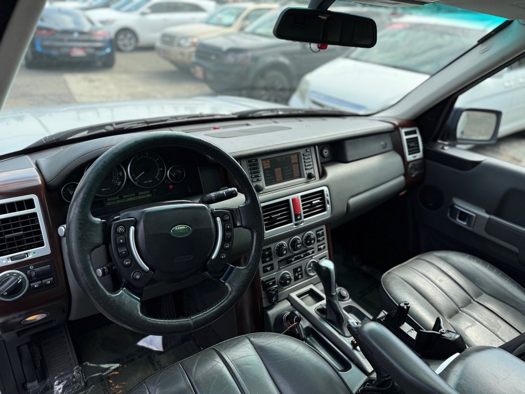 2004 Land Rover Range Rover Image 9