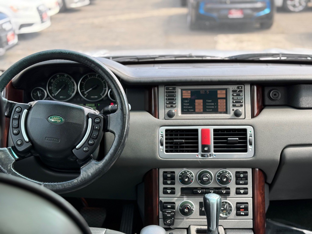 2004 Land Rover Range Rover Image 12