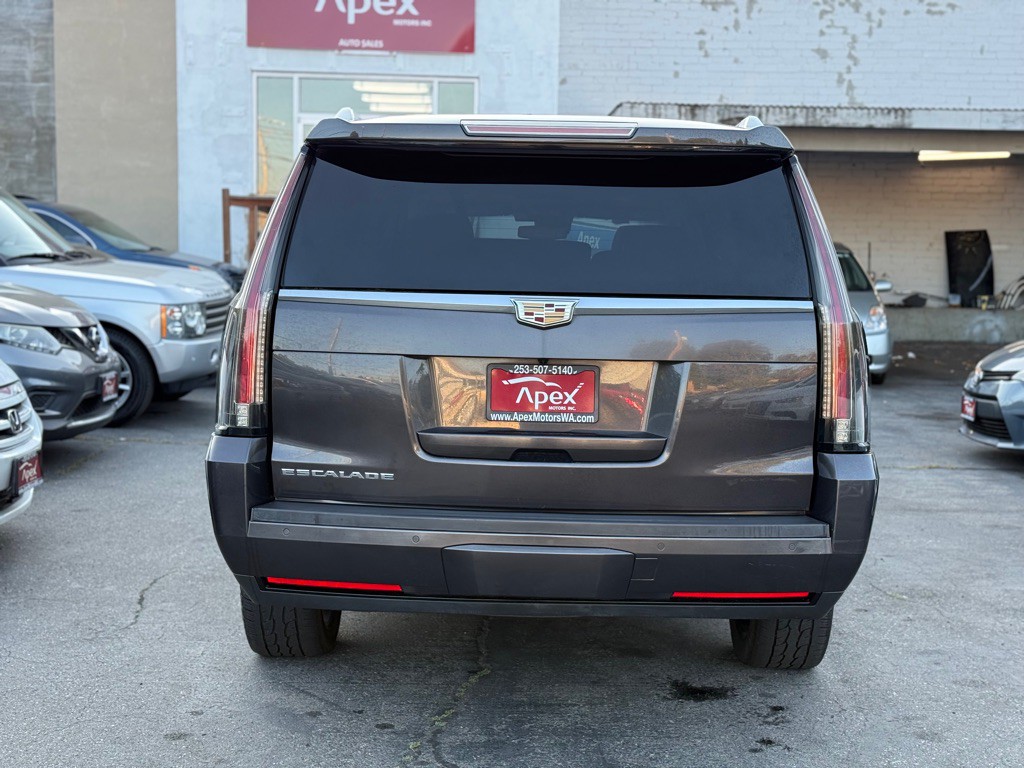 2015 Cadillac Escalade Image 6