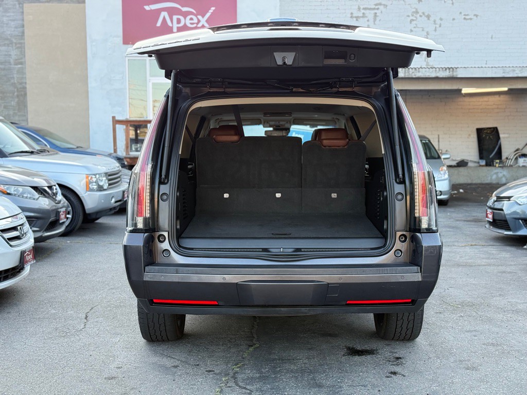 2015 Cadillac Escalade Image 7