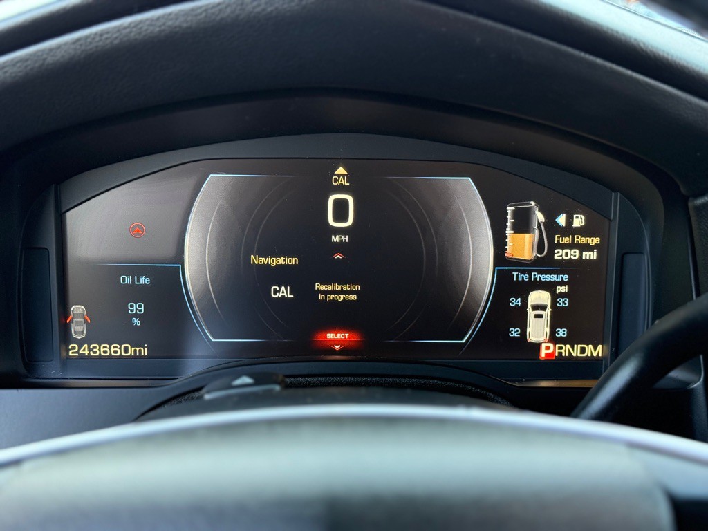 2015 Cadillac Escalade Image 23