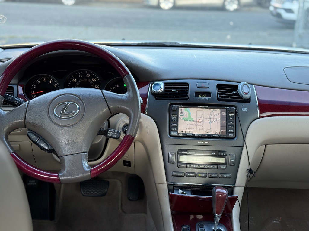 2003 Lexus ES 300 Image 13