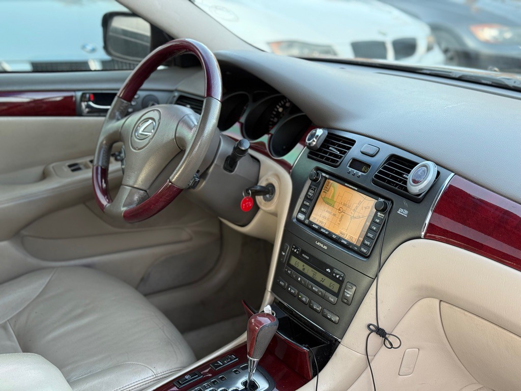 2003 Lexus ES 300 Image 16