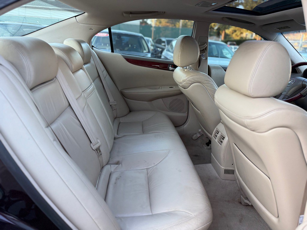 2003 Lexus ES 300 Image 18
