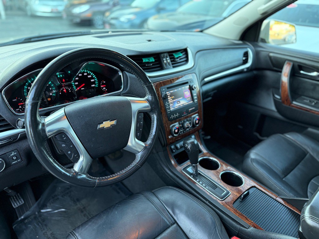 2013 Chevrolet Traverse Image 11