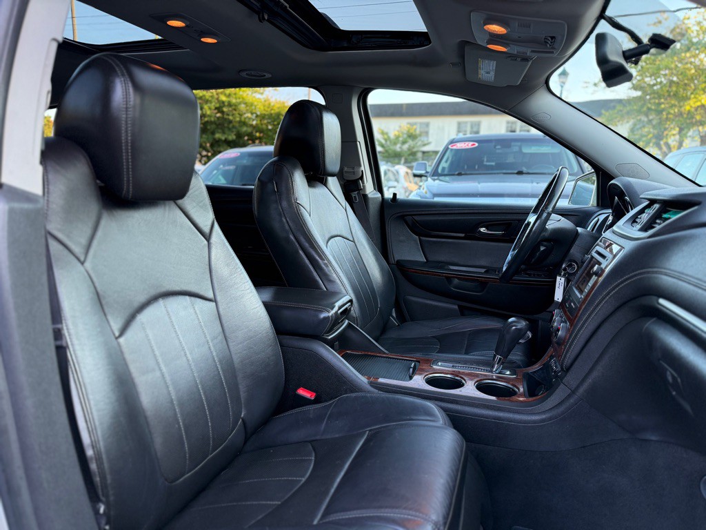 2013 Chevrolet Traverse Image 17