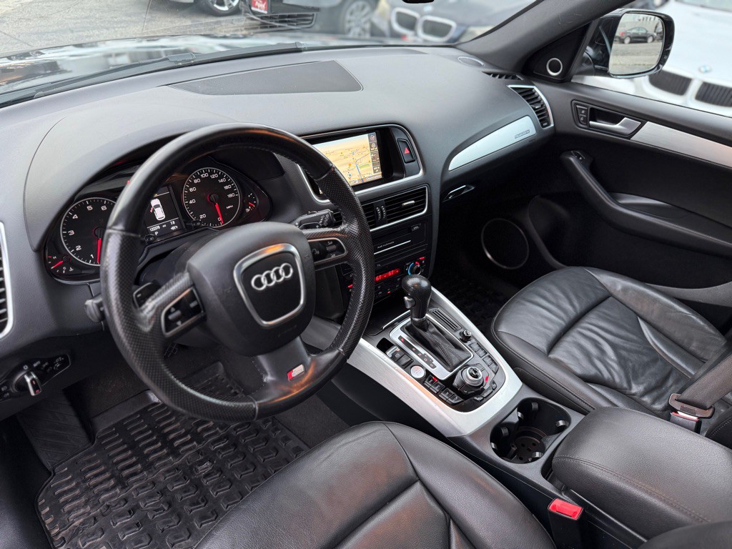 2011 Audi Q5 Image 10