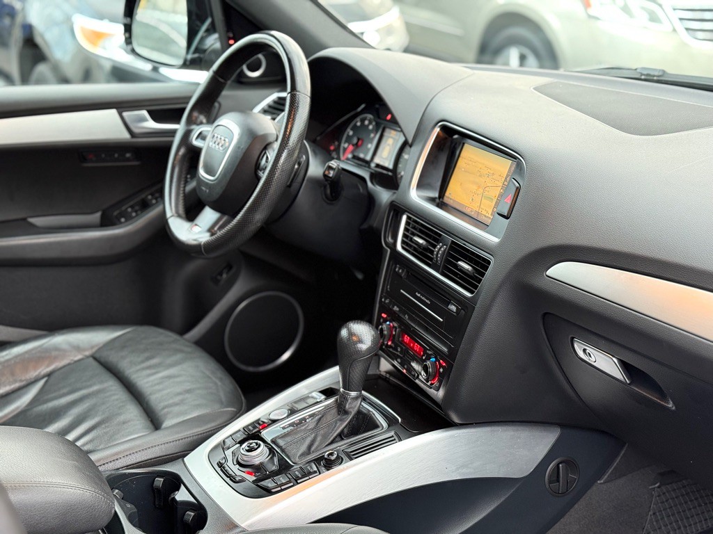 2011 Audi Q5 Image 17