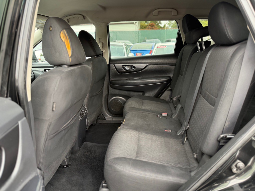 2018 Nissan Rogue Image 11