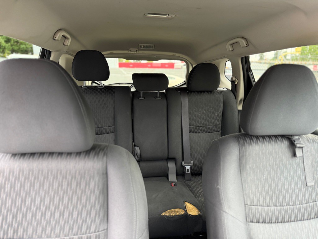 2018 Nissan Rogue Image 17