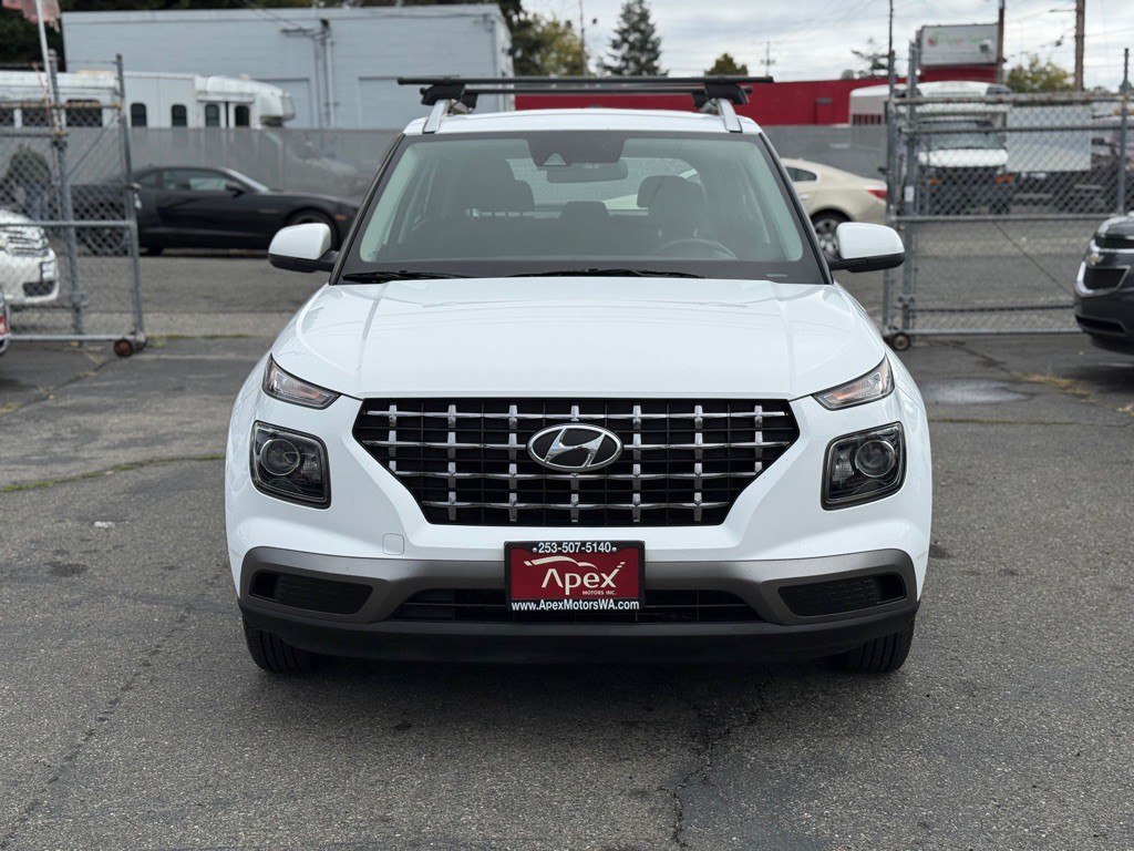 2020 Hyundai Venue Image 3