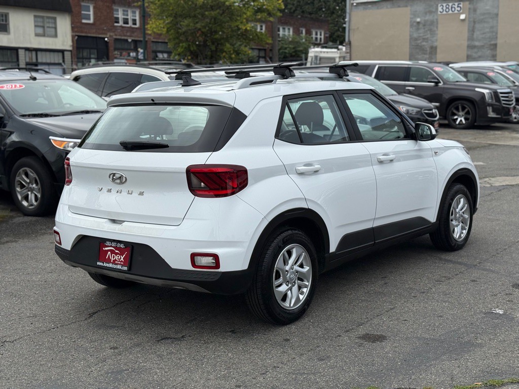 2020 Hyundai Venue Image 4